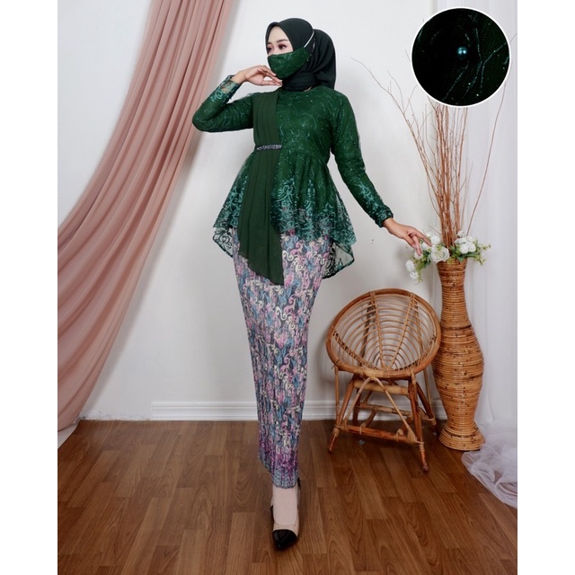 EK-> AURORA SELENDANG - ATASAN KEBAYA - KEBAYA WISUDA - KEBAYA MODERN - KEBAYA SELENDANG - KEBAYA - KEBAYA TERBARU - KEBAYA TERLARIS - KEBAYA MURAH - ATASAN KEBAYA BRUKAT-ATASAN Jotol