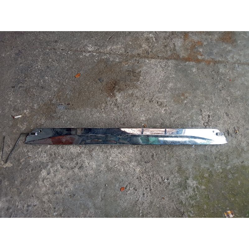 GARNISH BAGASI AVANZA 2015 - 2018 ORIGINAL