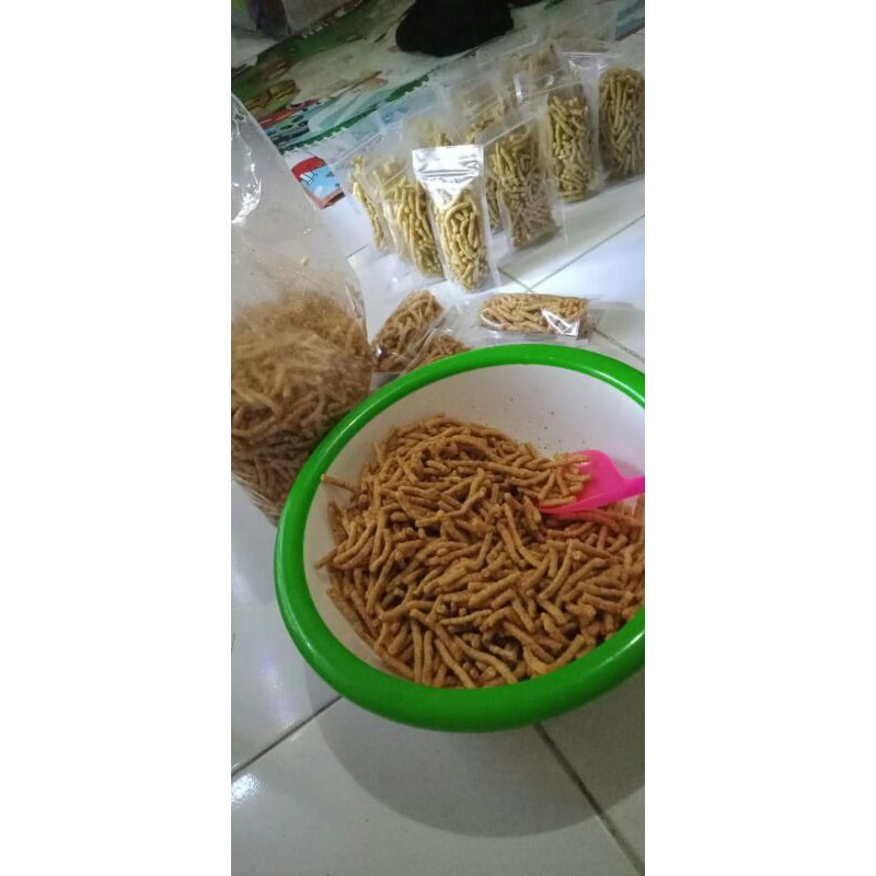 

cemilan_pedas_mie_jujut