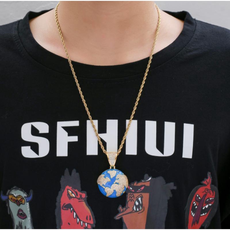 Kalung Liontin Desain Bumi Biru Bahan Metal Gaya Hip Hop Rock Untuk Pria