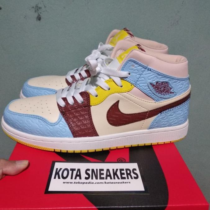 Nike Air Jordan 1 Mid Fearless Maison Chateau Terlaris