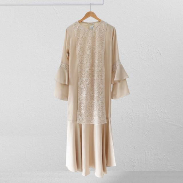 SALE JUAL RUGI KIRANA DRESS by VANILLA HIJAB - CREME (NEW)