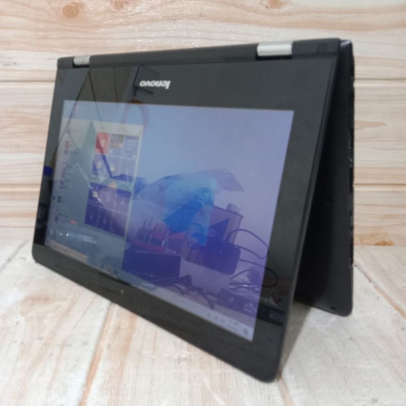lenovo 300s N3050 4gb/500gb second touchscreen