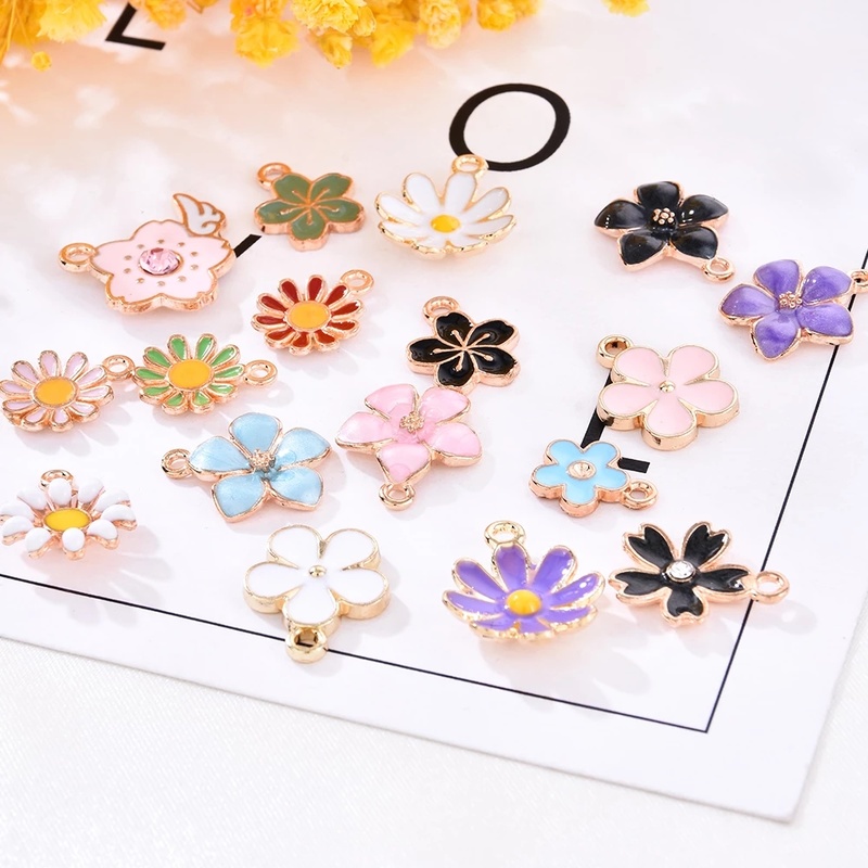 40 Pcs Liontin Kalung Gelang Dan Anting Bahan Alloy Enamel Bentuk Bunga Daisy Handmade