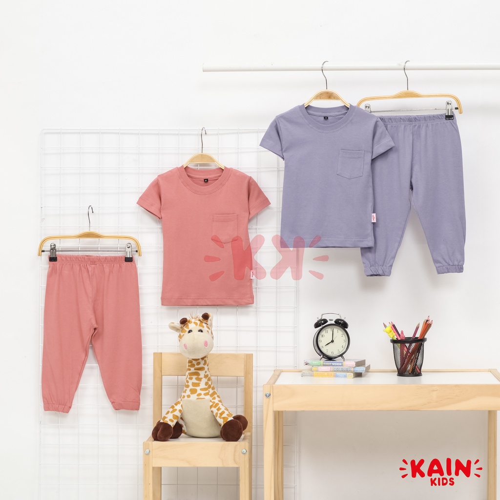 KainKids Setelan Kaos Polos Anak &amp; Celana Jogger 1-7Y | Set Pocket Tee Jogger Pants PK SJ01