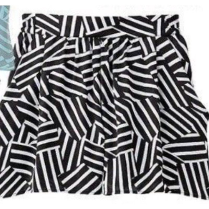 GU UN*QLO Drape Pantts Banyak Warna & Motif Original Branded Original-Maze Black
