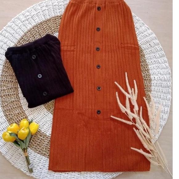 Miliki - ROK RAJUT KANCING / MAXI SKIRT / rok span rajut kancing / rok rajut original / outfit rok k