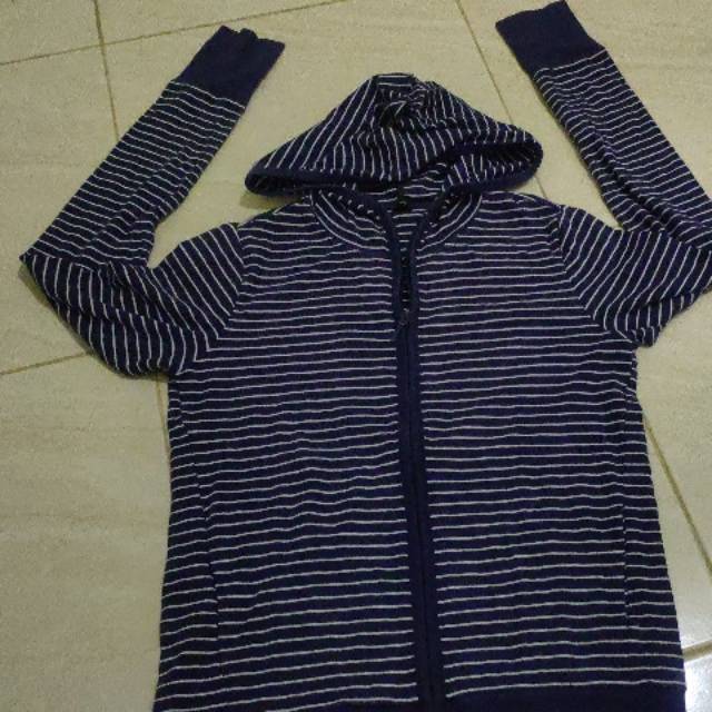 Hoodie Zipper brand Uniqlo barang PL