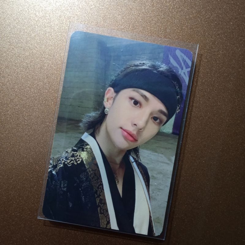 pc hyunjin hanbok noeasy