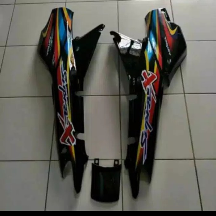 cover body supra x lama + striping / body supra x 100