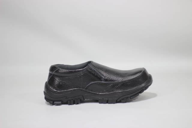 Sepatu safety shoes-proyek-kerja-lapangan-pria slop bahan kulit