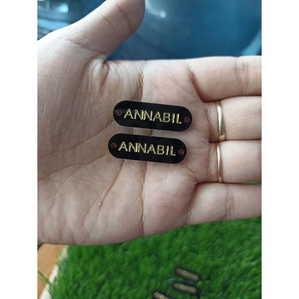 LABEL AKRILIK HITAM TULISAN GOLD