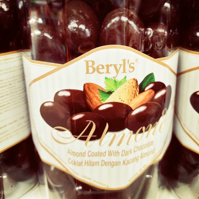 

Beryls Almond dark chocolate 500gram