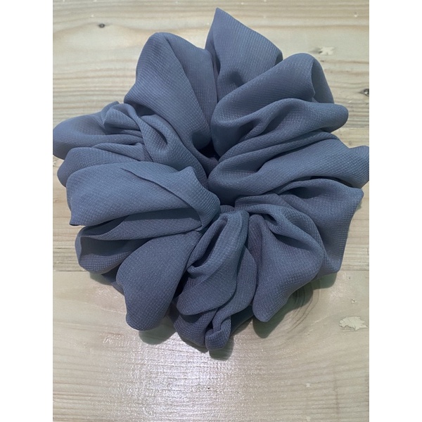 scruncie jumbo cepol ikat rambut cepol ikat rambut jumbo-Abu-abu