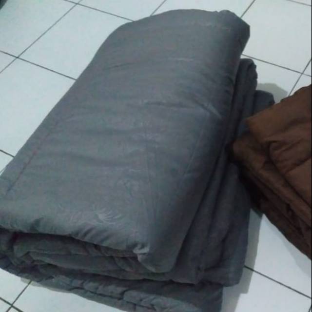 LAGI PROMO Bedcover Murah Polos Motif Embos