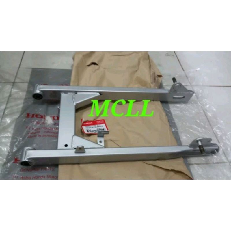 Fork belakang swing arm Honda Supra fit New - Revo lama - Supra x 125 tromol-karisma Ori Silver