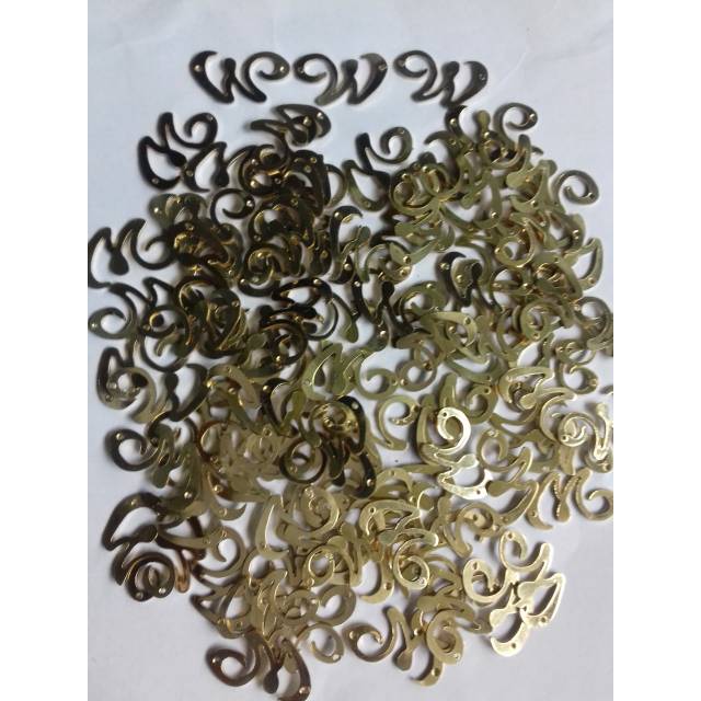 

Label Hijab Motif Huruf W