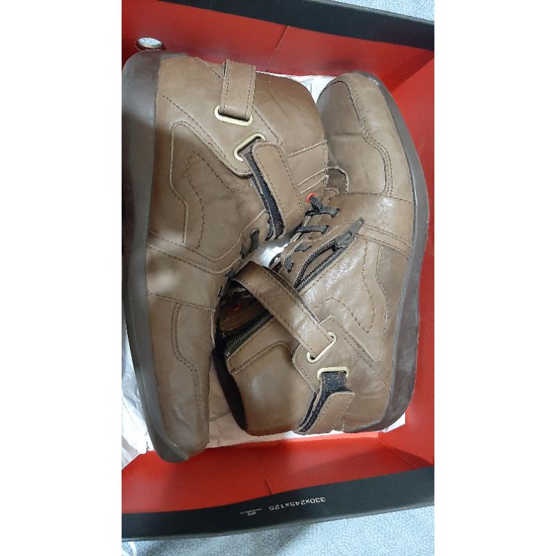 Gino Mariani Elario 3