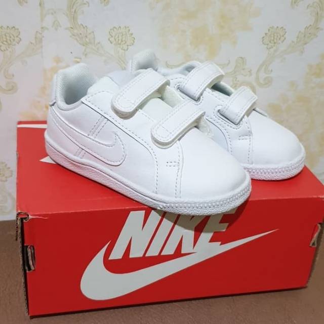 nike court royale youth