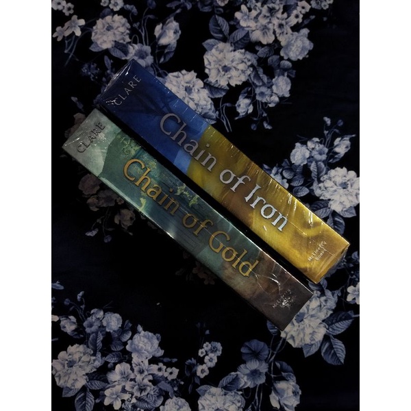 Chain of Gold & Chain of Iron - Cassandra Clare