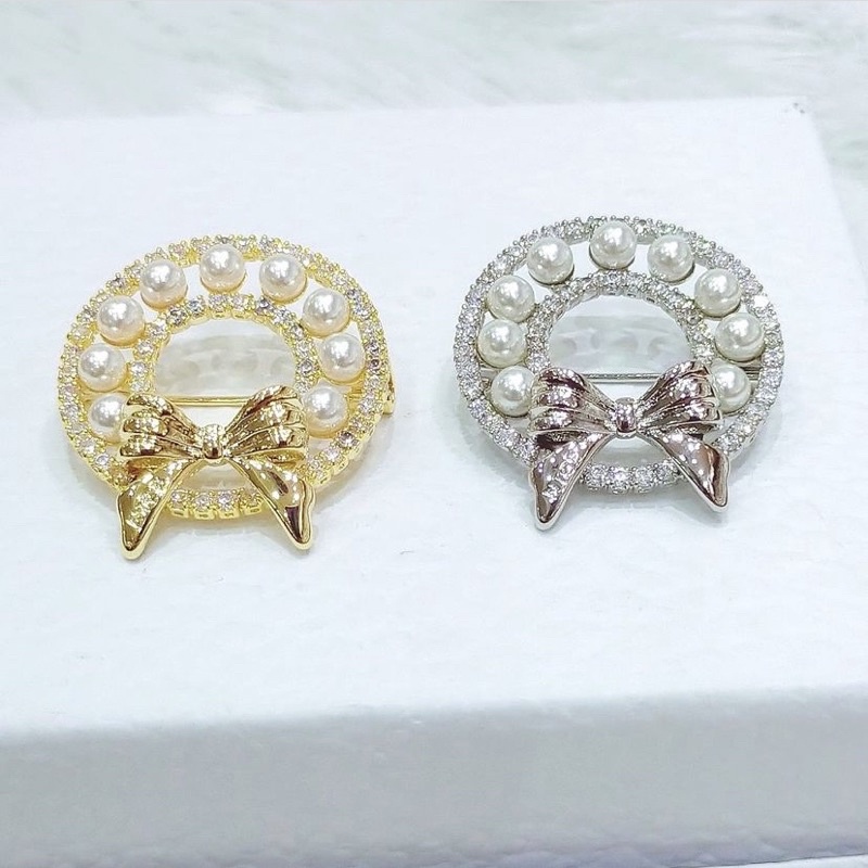 Bros zircon diamond bulat pita mutiara keliling