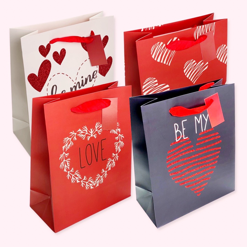 

Pinkybee Kantong Kertas Paper Bag Love Glitter 26x32x12.5 64171100