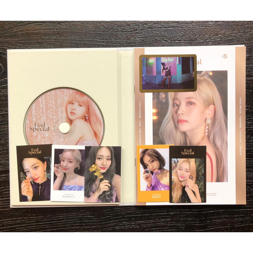 [SHARING] TWICE FEEL SPECIAL OFFICIAL ALBUM UNSEALED
