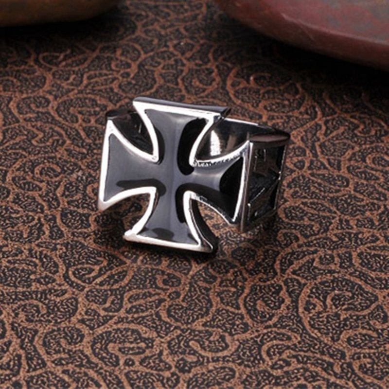 Cincin Biker Gaya Vintage Gothic