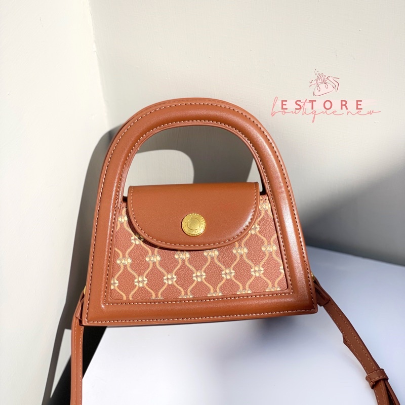 Tas Selempang Este Trapeze