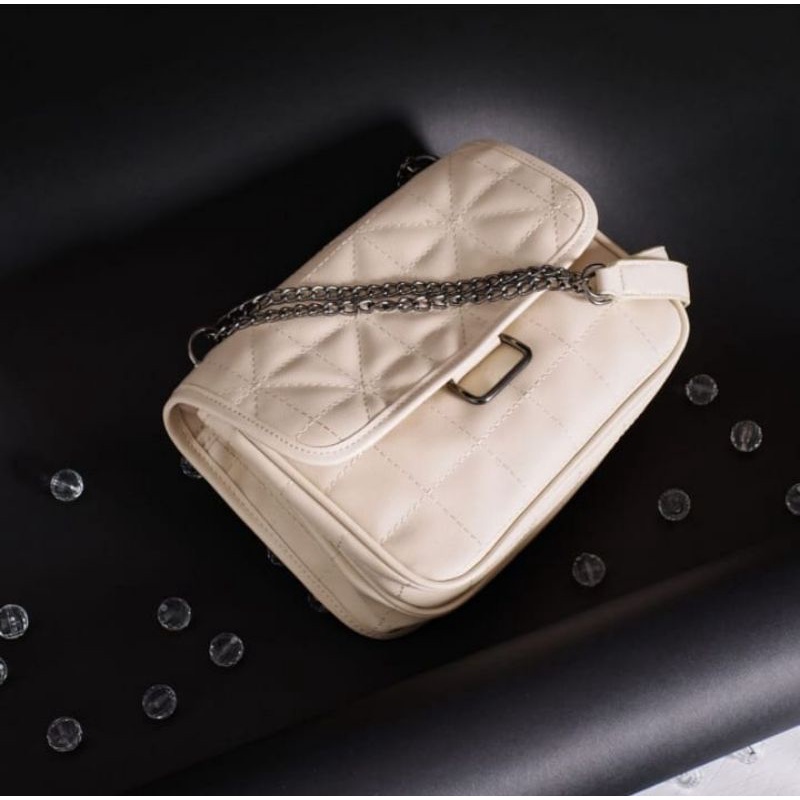 Milan Bag Black by Giyomi⁣