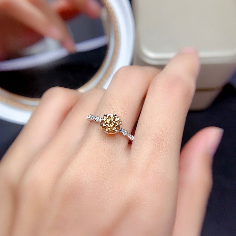 Fashion Eight Hearts and Eight Arrows Pt950 Champagne Moissanite Ring