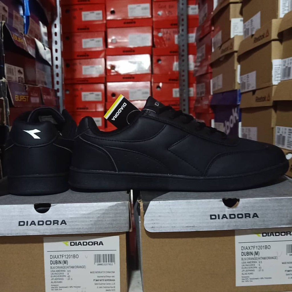 harga diadora gilberto white