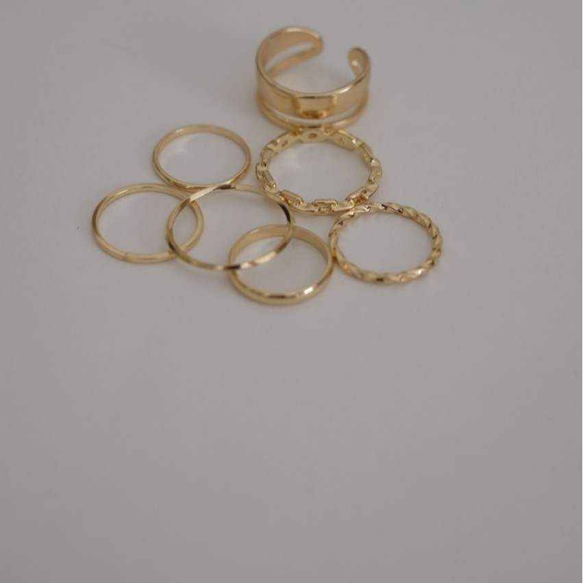 Goldstein set rings (gold, silver, black)