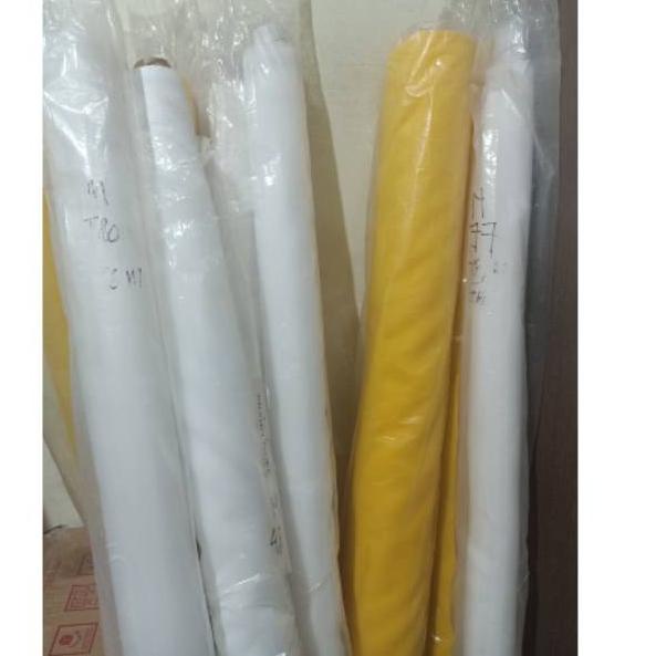 

【Clearance Sale】 KAIN MONYL SCREEN SABLON T.77 PUTIH ( LEBAR 165 )