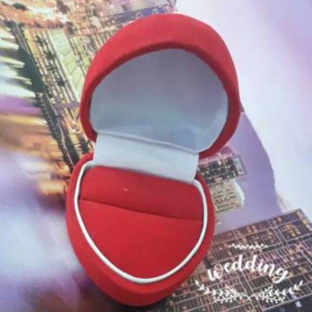 Cincin wynn (diamond eropa)+kotak cincin,TIDAK luntur,kusam sikat pake odol,Aman kena air,bodycrem