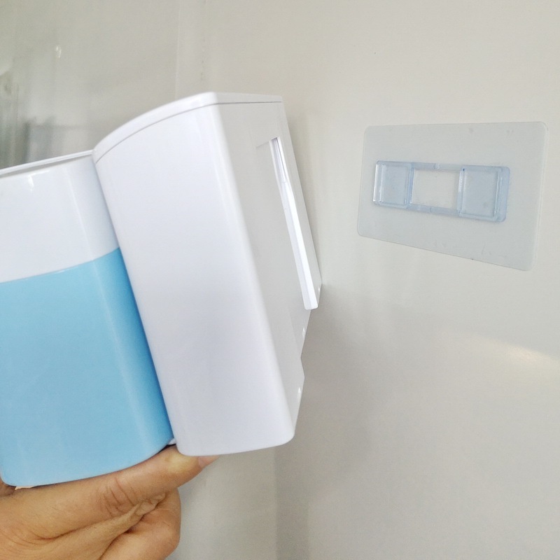 UNIGOOD - Magic Hook Gantungan Tempel Lem Dinding Kuat Kotak Tissue Kaitan Rak