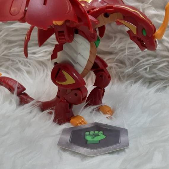 ✴ MAINAN BAKUGAN Naga Merah dan Robot IMPORT ✰