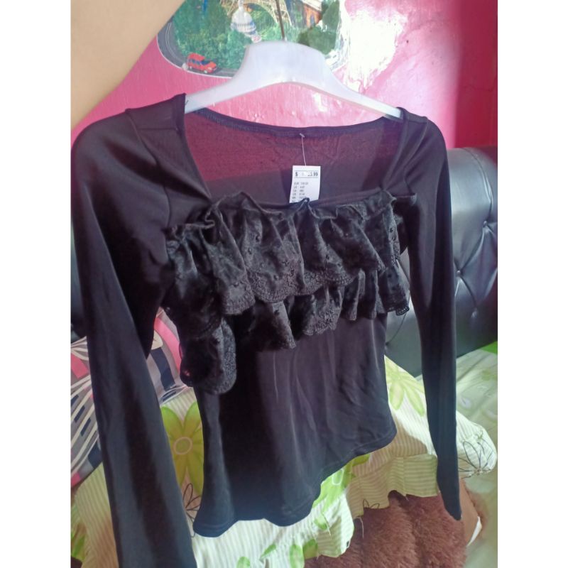 Cuci gudang baju import