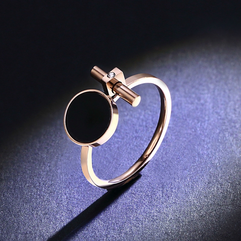 Cincin Titanium Steel Lingkaran Hitam Bilah Horizontal Rose Gold Intan Sederhana Cincin Wanita JZ036