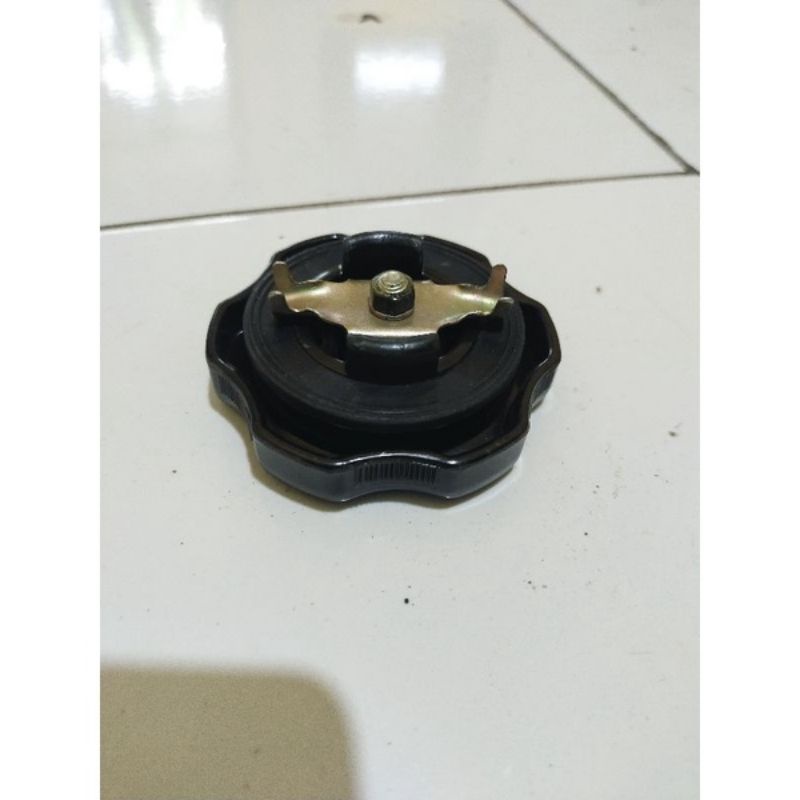 tutup oli mesin colt diesel ps100 lama umplung ragasa