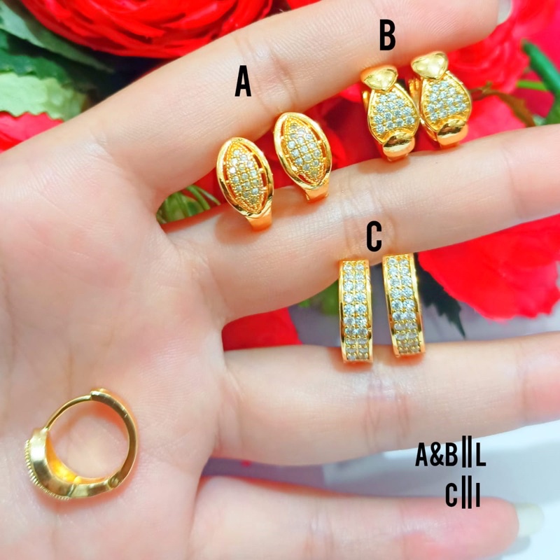 Anting jepit TITANIUM Dewasa permata varian motif Gold Tidak karat(COD)