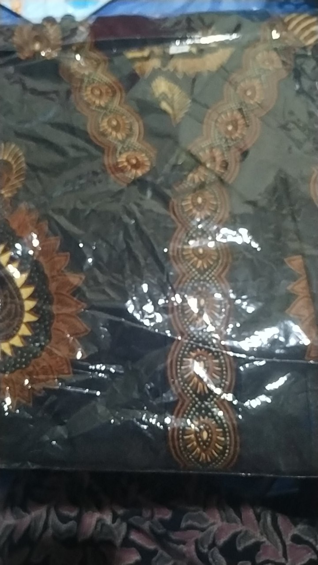 Kemeja Batik Lengan Panjang Motif Wayang Dua Jokowi