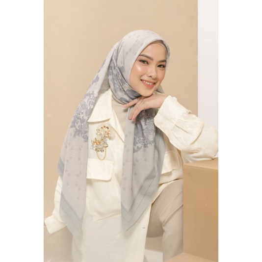 WENING SCARF HEYLOCAL LOCAL ID