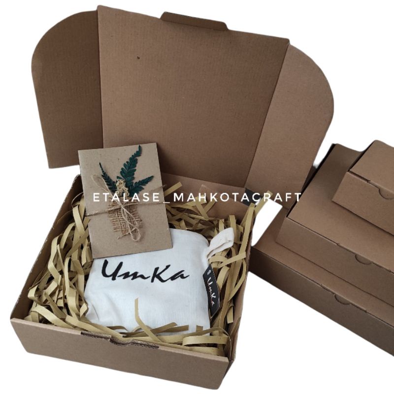 

1pcs GIFT BOX RUSTIC | KOTAK KADO | BOX HADIAH | HAMPERS