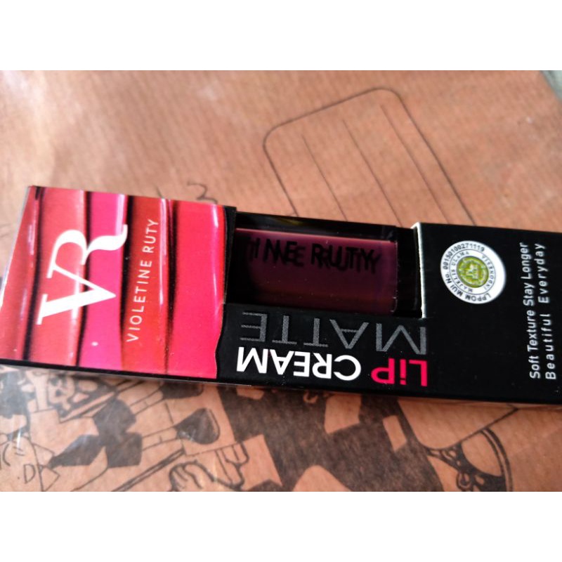 Lipstick VR lip cream matte