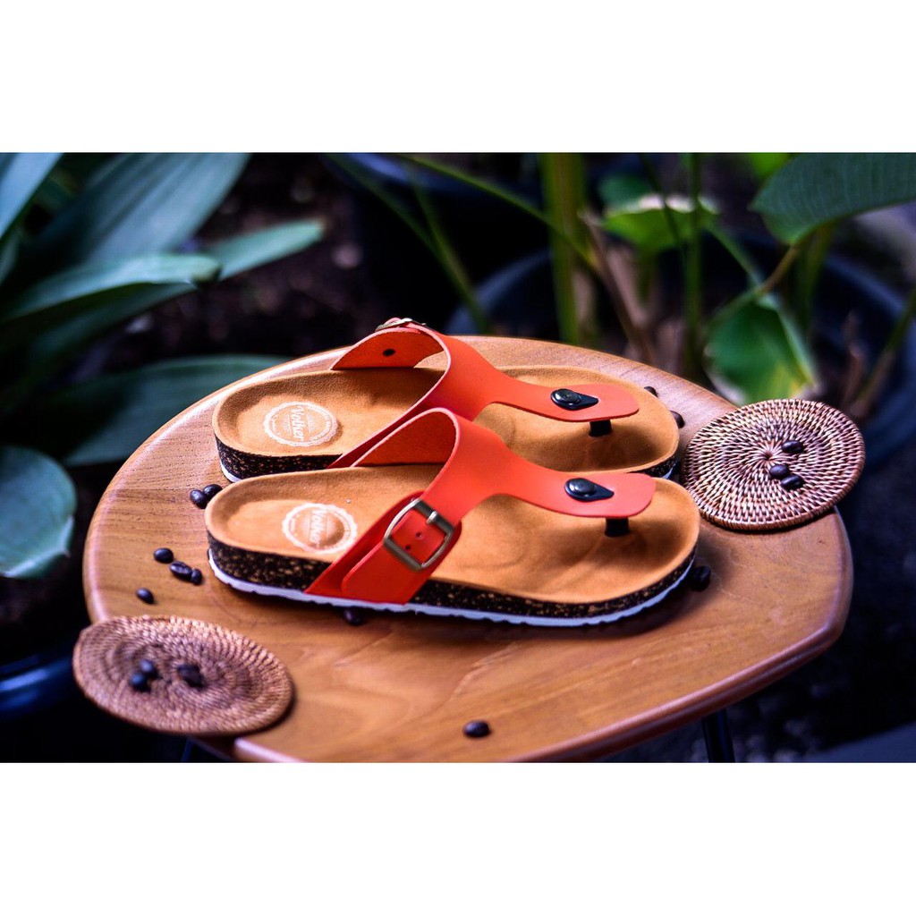 SANDAL KASUAL WANITA / PRIA VOLKERFOOTWEAR ART ROBBIN ORANGE