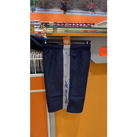 celana pendek reebok