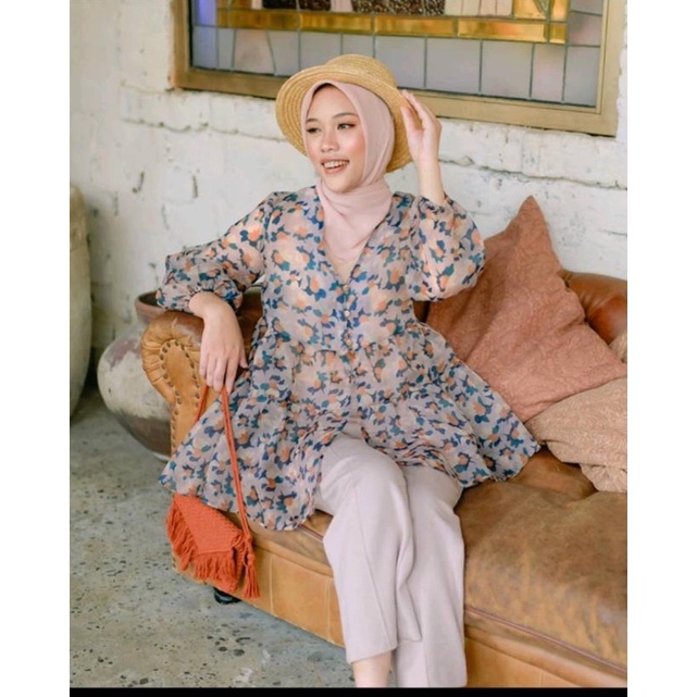 Amarisa Creme Floral Outerwear by Hijabchic