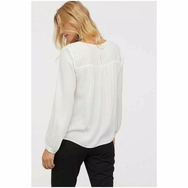 HnM crepe pleat white blouse ori