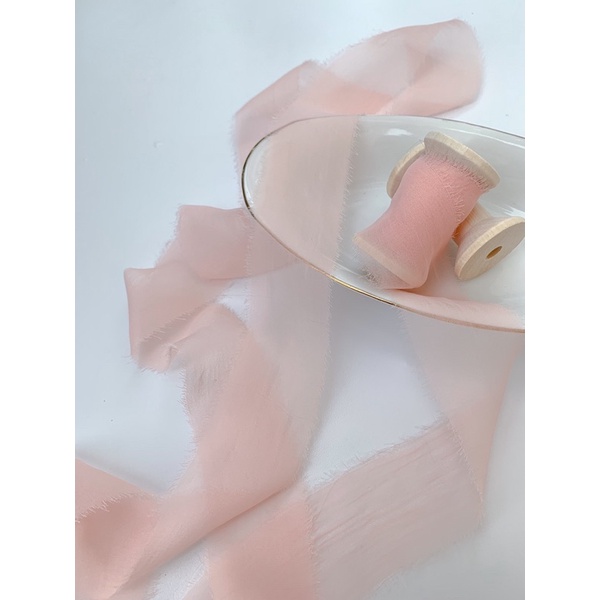 

Chiffon ribbon in Shell Pink [1.1m] / silk ribbon